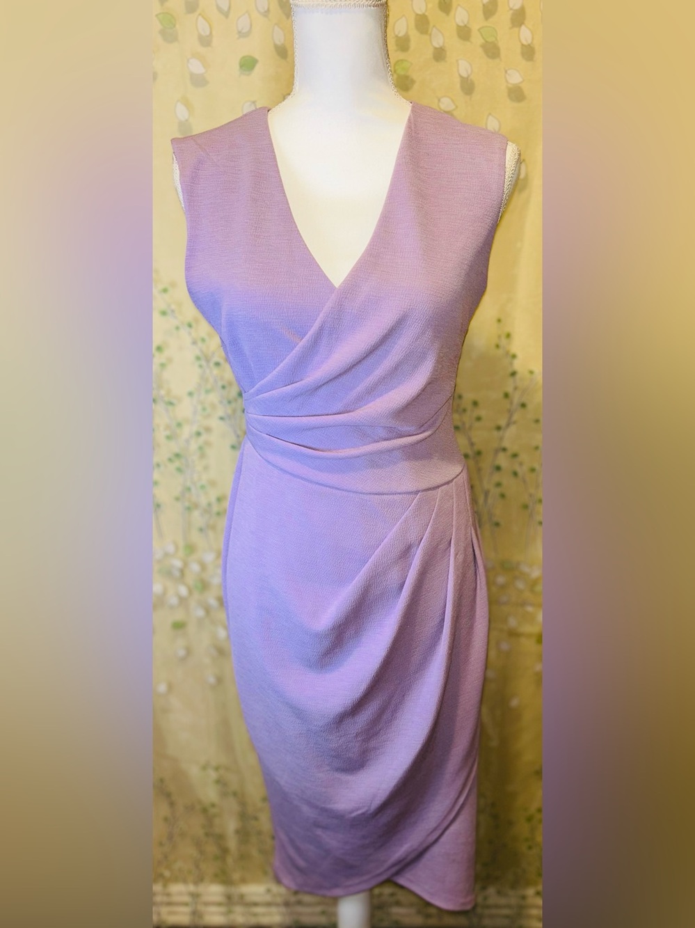 White House Black Market Lavender Faux Wrap Sheath Dress Size 6 Ruched Sleeveles